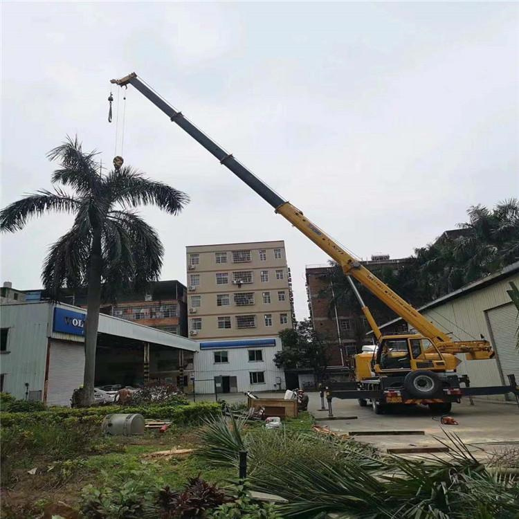 雁江12吨吊车出租一天的收费标准是什么